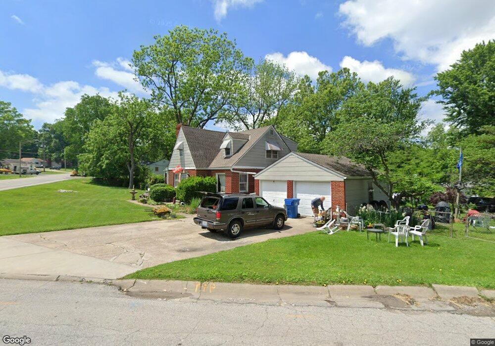 2332 S Cedar Ave, Independence, MO 64052 - photo 1