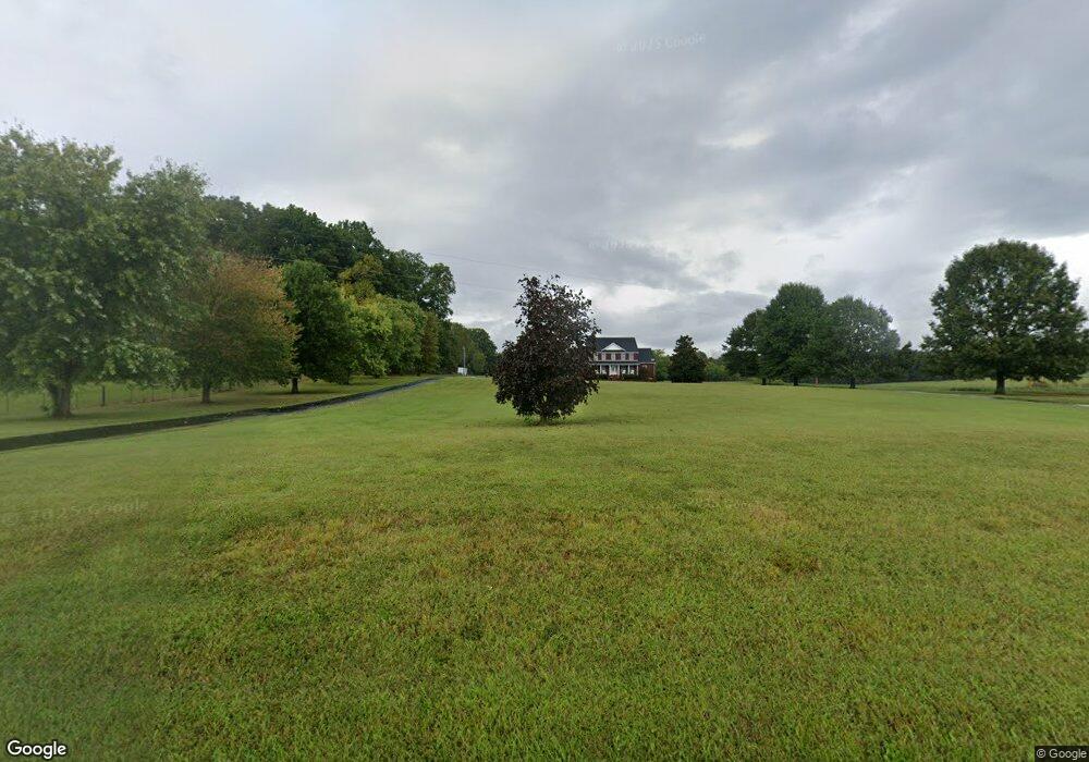 366 Pinkston Rd, Shelbyville, TN 37160 - photo 1