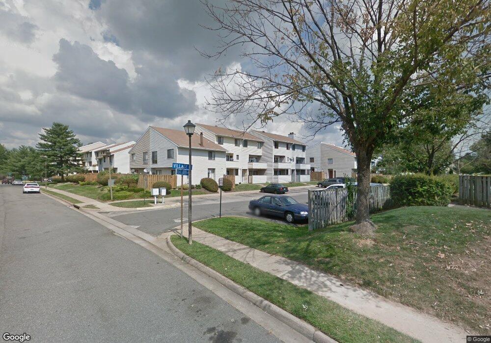 8648 Village Square Dr unit 13, Alexandria, VA 22309 - photo 1