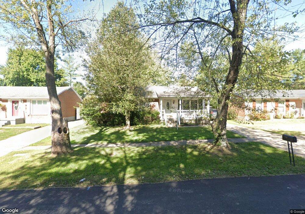 9010 Lantana Dr, Louisville, KY 40229 - photo 1