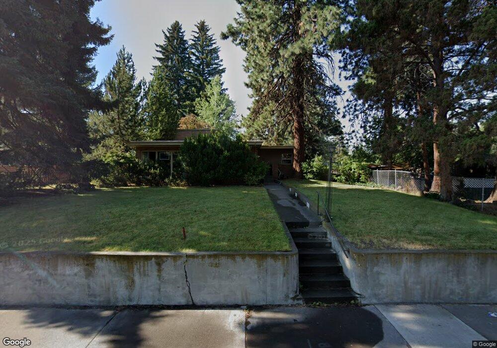 625 NE Franklin Ave, Bend, OR 97701 - photo 1