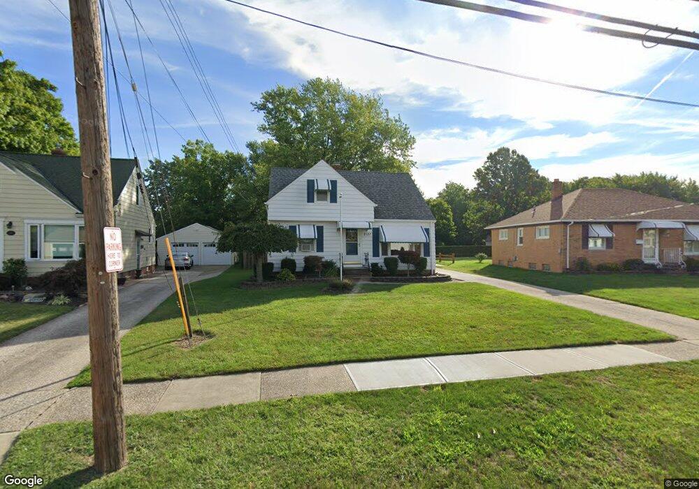 2121 E 290th St, Wickliffe, OH 44092 - photo 1