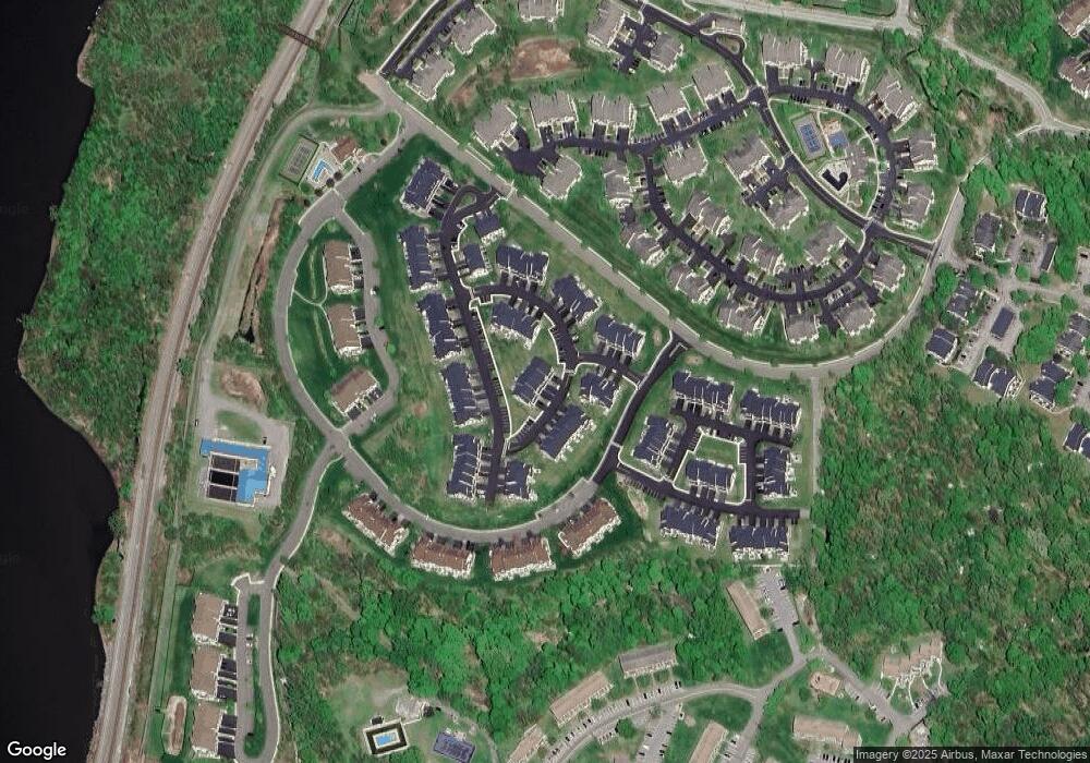 132 Placid Cir unit 125, Beacon, NY 12508 - photo 1