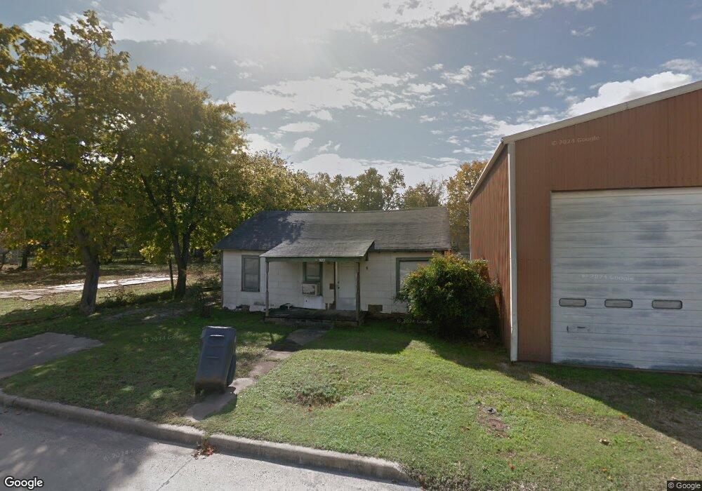 922 3rd Ave NW, Ardmore, OK 73401 - photo 1