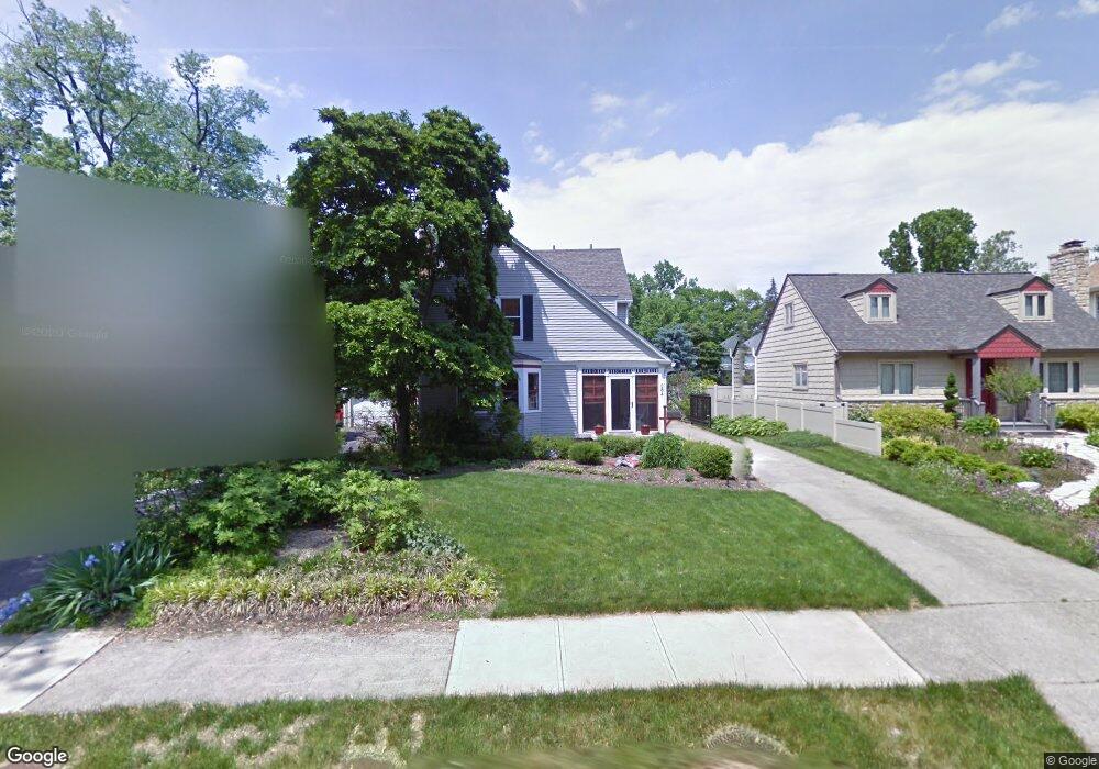 384 E Dunedin Rd, Columbus, OH 43214 - photo 1