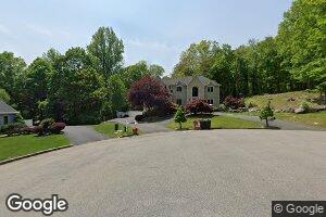 5 Regis Ct, Suffern, NY 10901