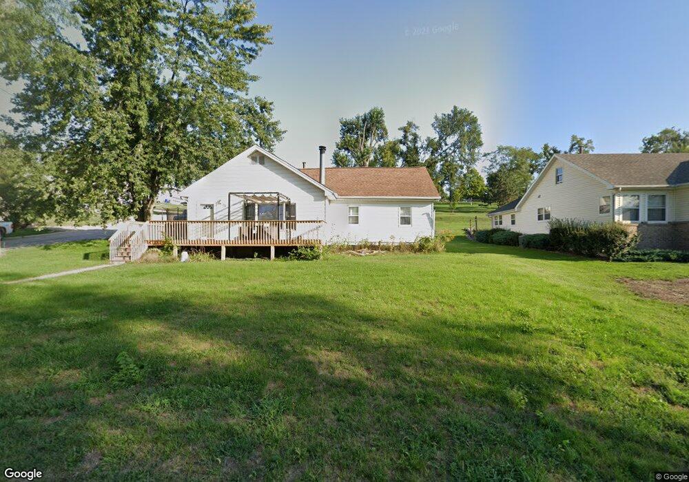 98 36th Ave SW, Cedar Rapids, IA 52404 - photo 1