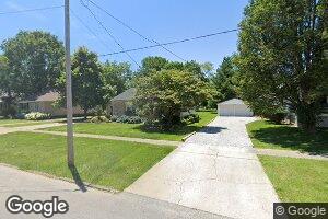 411 NW 9th St, Fairfield, IL 62837