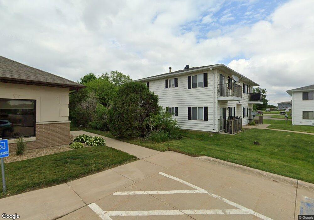 4070 21st Ave SW, Cedar Rapids, IA 52404 - photo 1