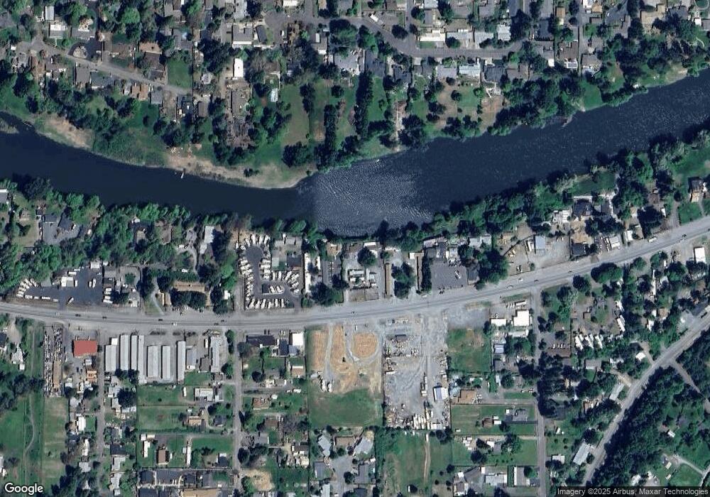 1878 Rogue River Hwy, Grants Pass, OR 97527 - photo 1