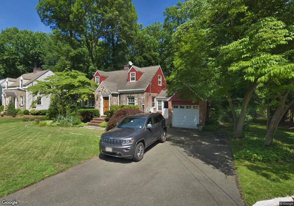 372 Chapin Ct, Oradell, NJ 07649 - photo 1