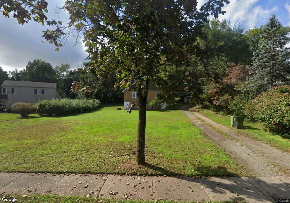 142 Midwood Rd, Paramus, NJ 07652 - photo 1