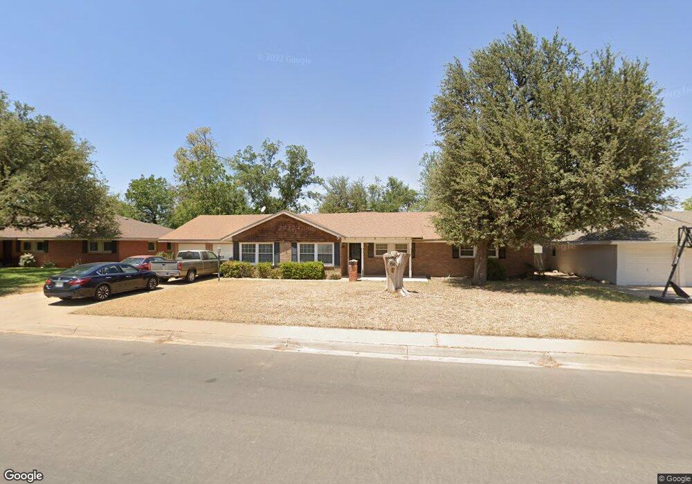 1608 W Pecan Ave, Midland, TX 79705 - photo 1