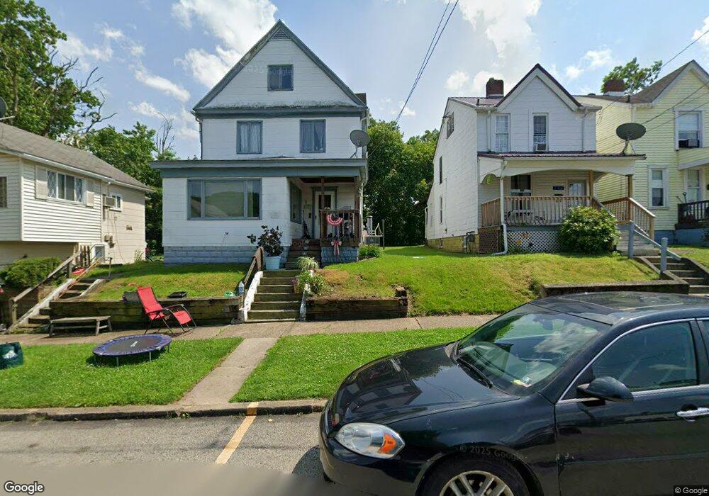 102 Franklin Ave, Vandergrift, PA 15690 - photo 1