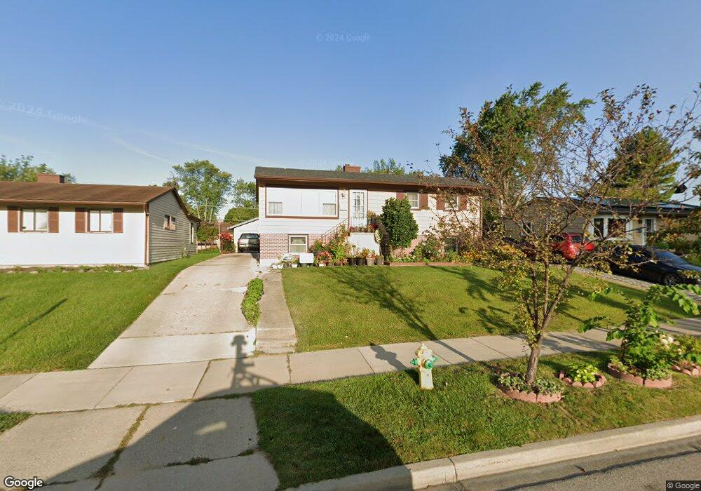 1340 N Berwick Blvd, Waukegan, IL 60085 - photo 1