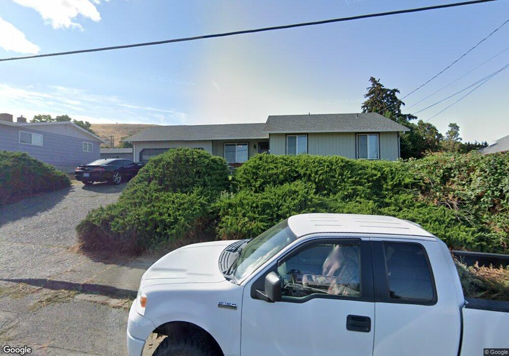 2308 E 14th St, the Dalles, OR 97058 - photo 1