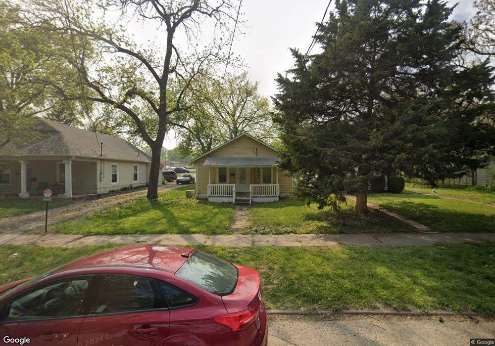 139 NW Story St, Topeka, KS 66606 - photo 1