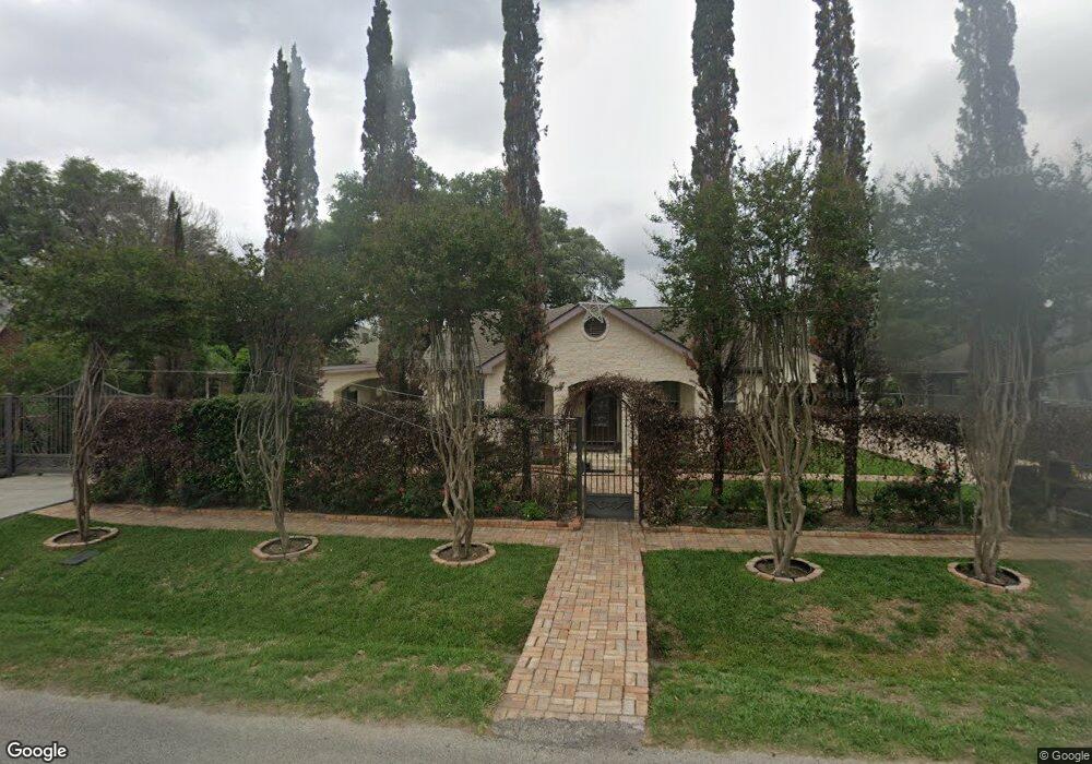 521 Reid St, Houston, TX 77022 - photo 1