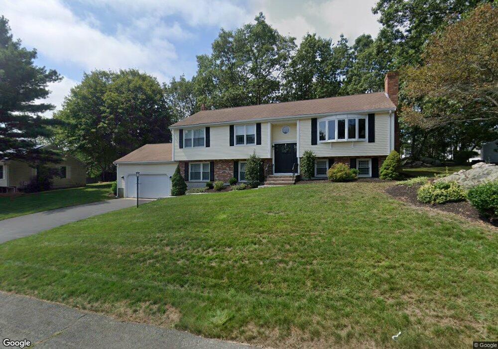 131 Essex Heights Dr, Weymouth, MA 02188 - photo 1