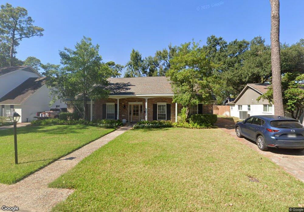 811 Patchester Dr, Houston, TX 77079 - photo 1