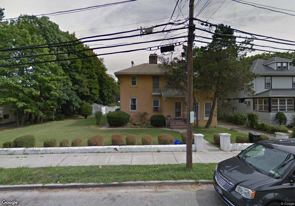 10 Gale Ave, Baldwin, NY 11510 - photo 1