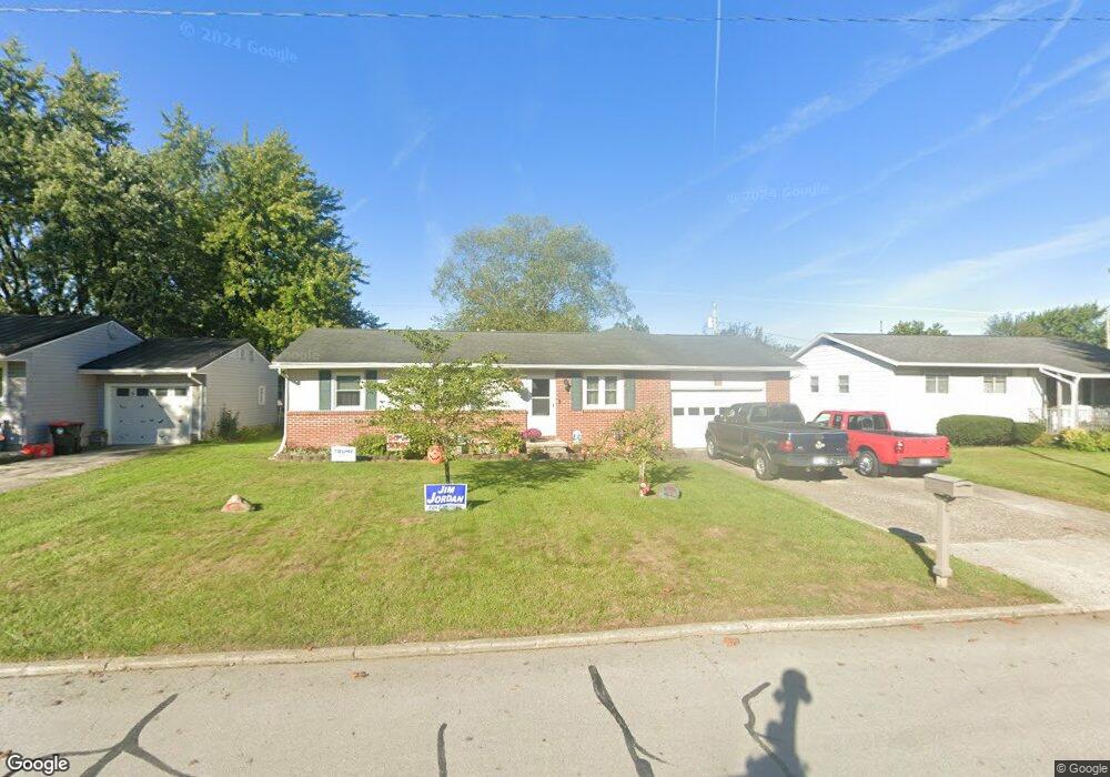 417 Erie St, Wapakoneta, OH 45895 - photo 1