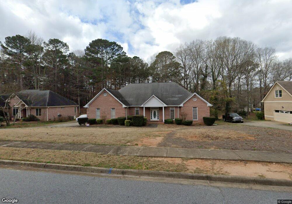 9359 Sweetbriar Trace unit 1, Jonesboro, GA 30236 - photo 1