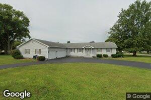 305 N Wall St, Findlay, IL 62534