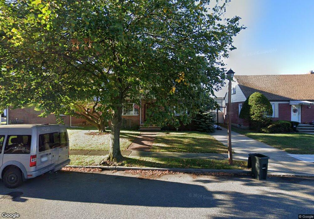 935 Center Dr, Franklin Square, NY 11010 - photo 1