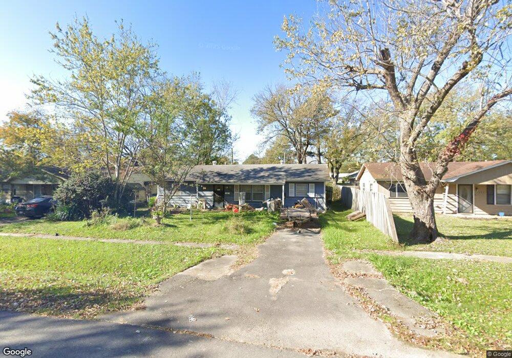 1109 N College St, Stuttgart, AR 72160 - photo 1