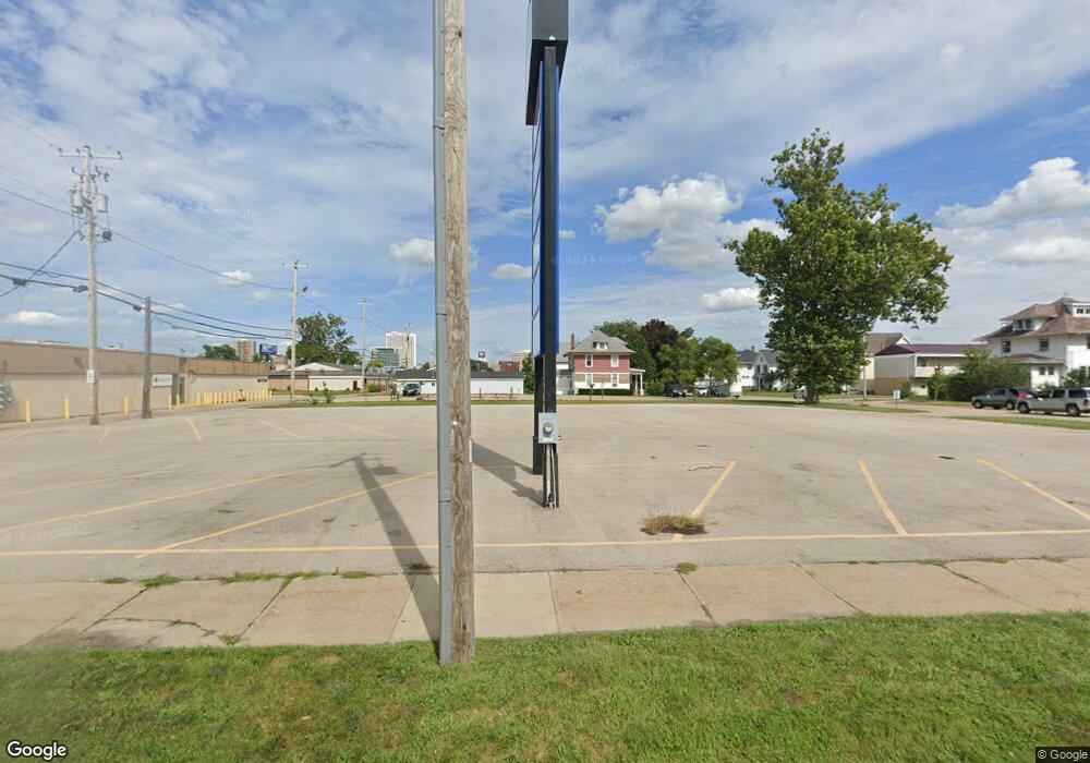 321 6th St SW, Cedar Rapids, IA 52404 - photo 1