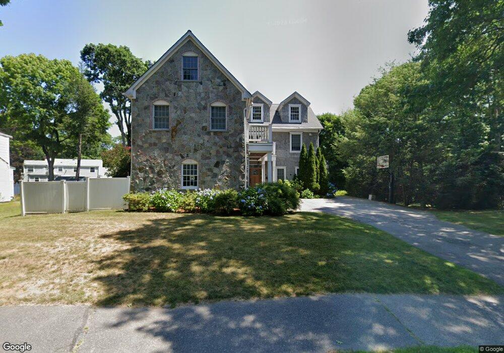 10 Ivy Rd, Wellesley, MA 02482 - photo 1