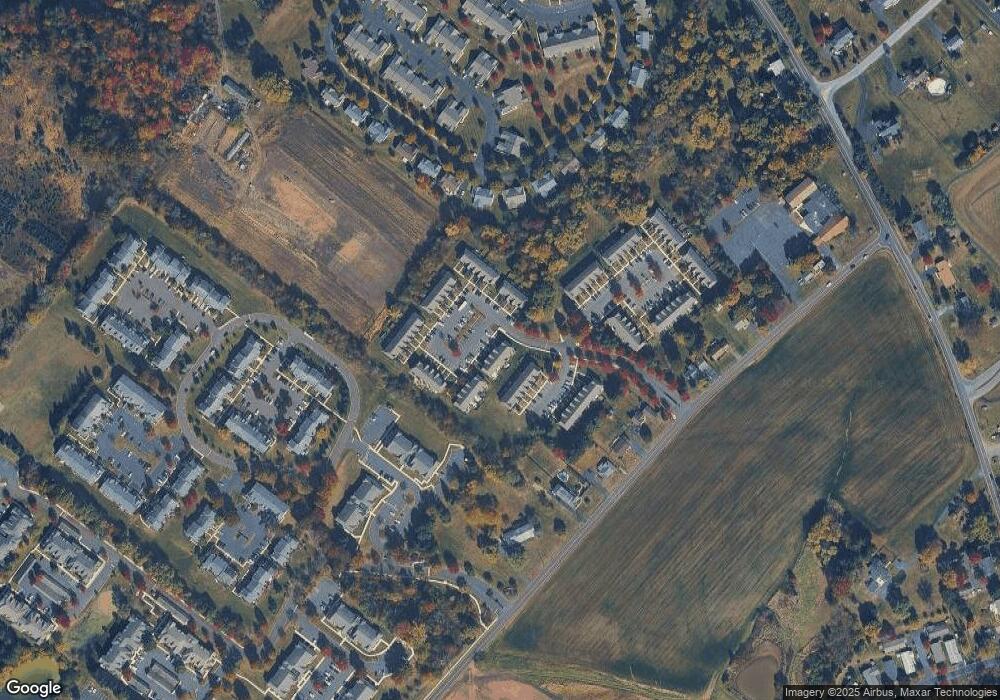 170 Deer Run Ct, Royersford, PA 19468 - photo 1