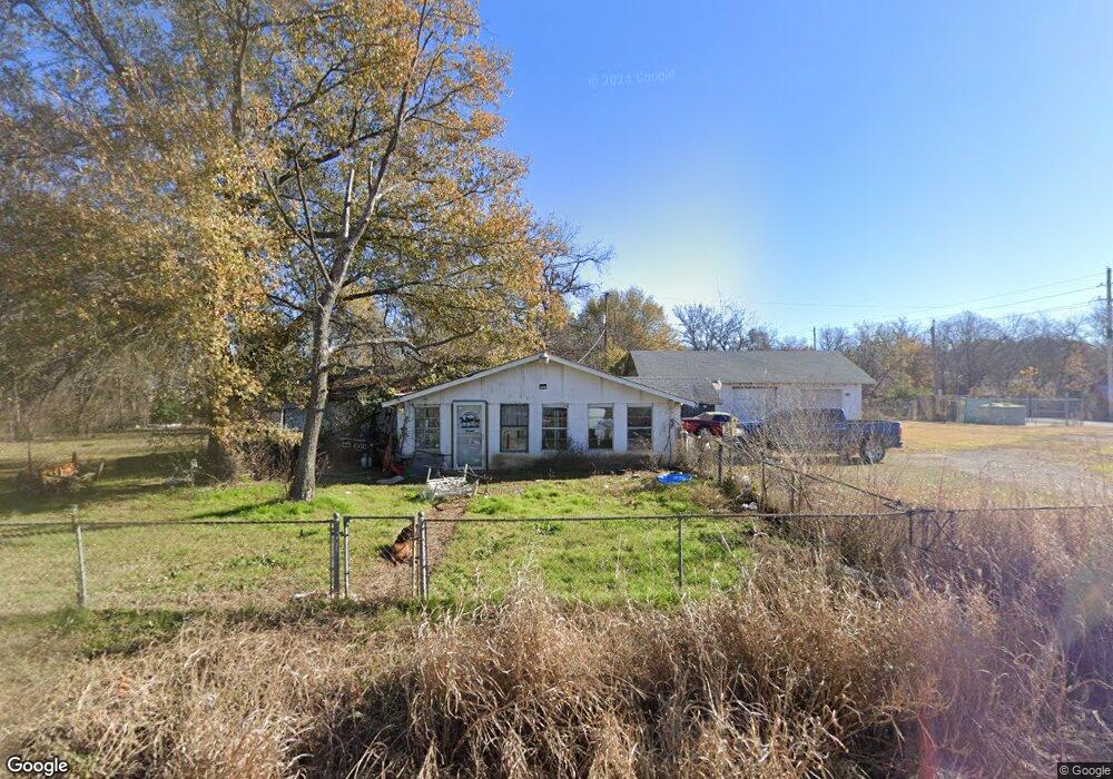 1005 N Kern Ave, Okmulgee, OK 74447 - photo 1