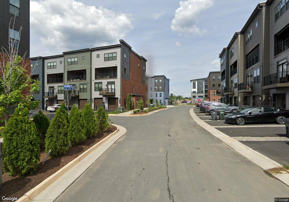 00 Milling Stone Terrace unit 1, Herndon, VA 20171 - photo 1