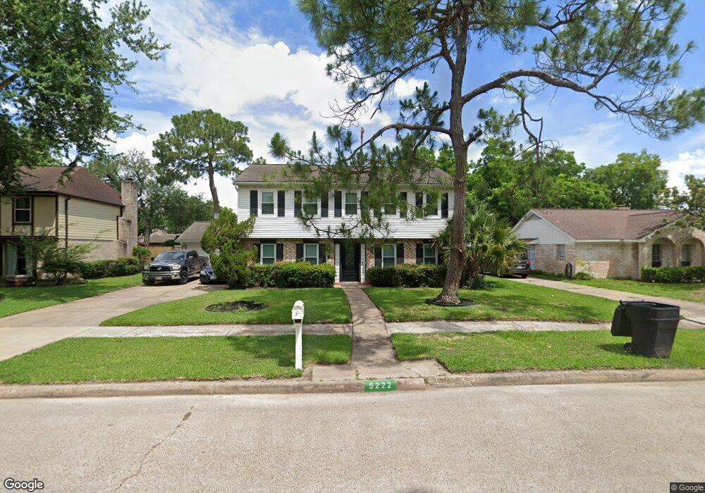 5222 Long Creek Ln, Houston, TX 77088 - photo 1