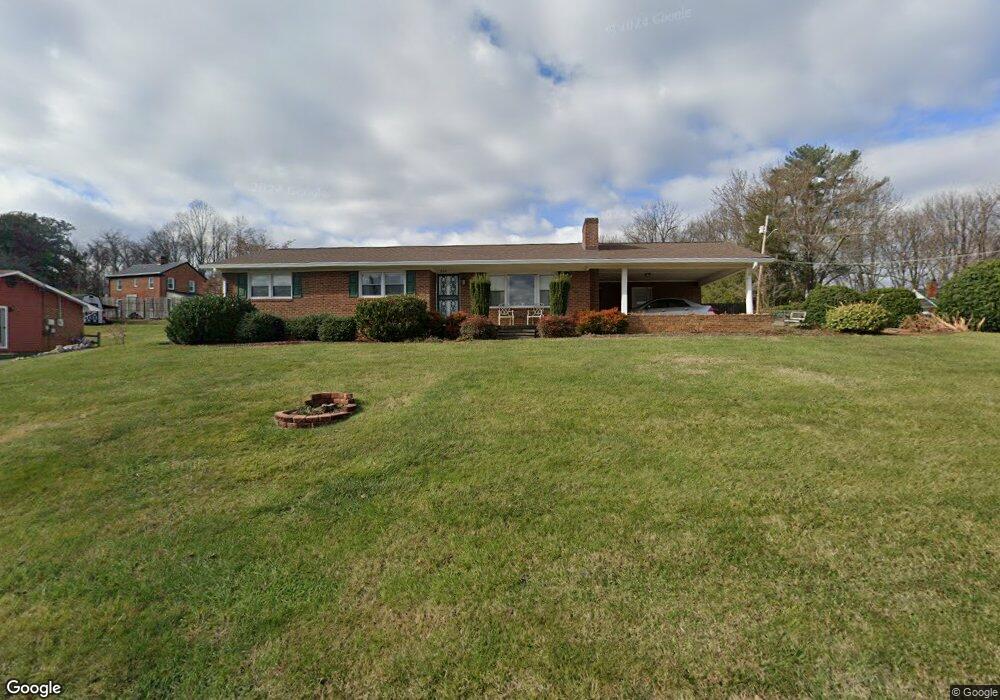 608 Southview Dr, Johnson City, TN 37601 - photo 1
