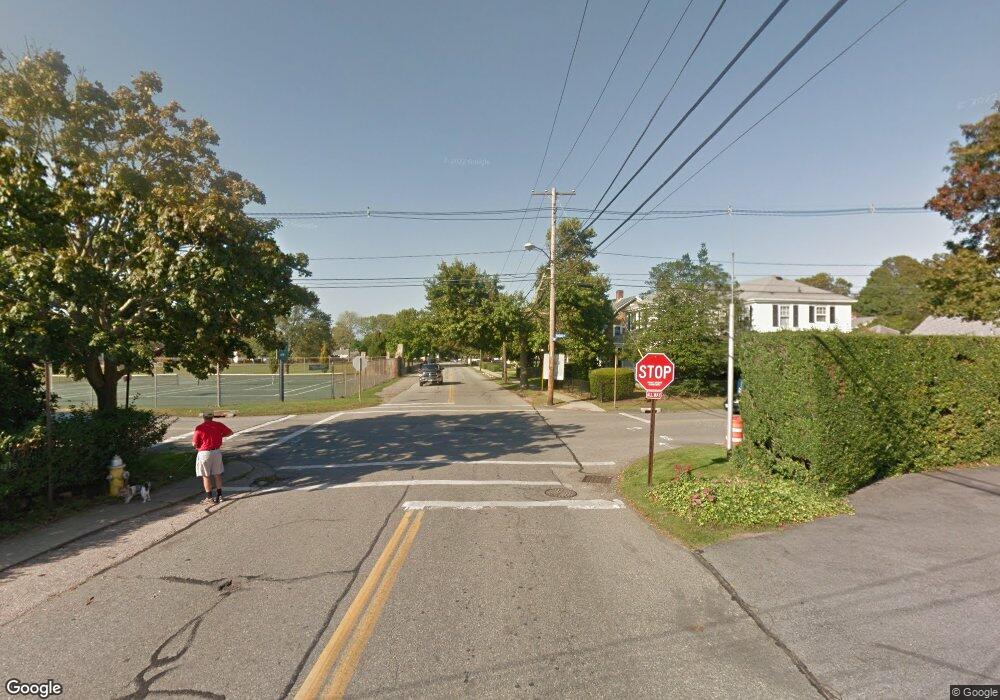 102 Carroll Ave unit 102, Newport, RI 02840 - photo 1