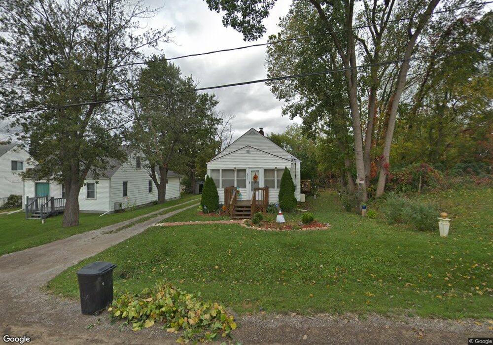 2020 Pound Dr, Flint, MI 48532 - photo 1