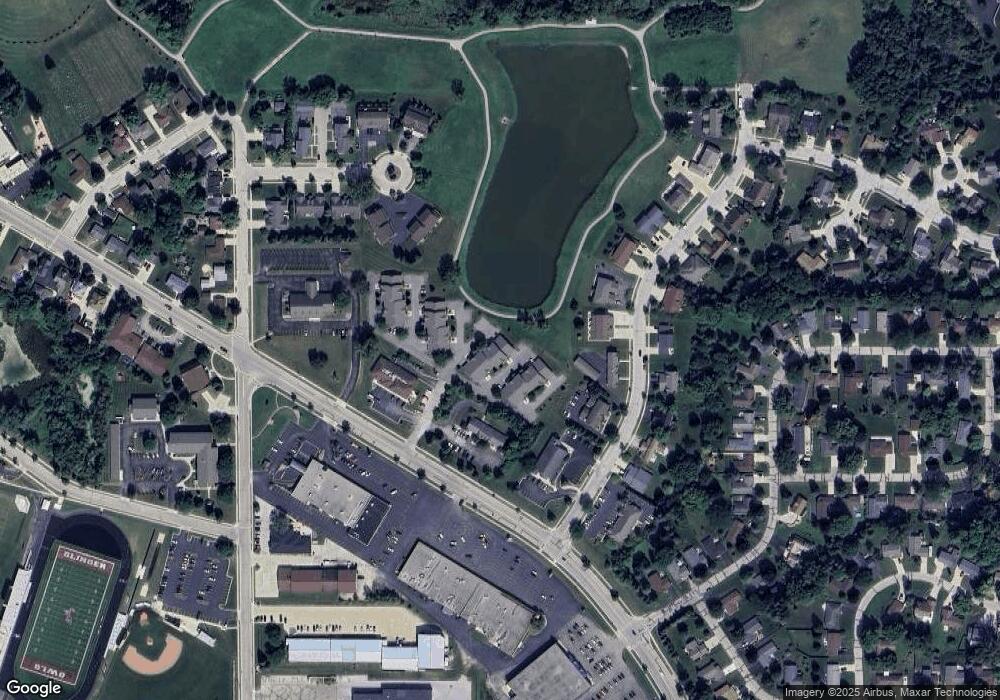 328 E Washington St unit 2, Slinger, WI 53086 - photo 1