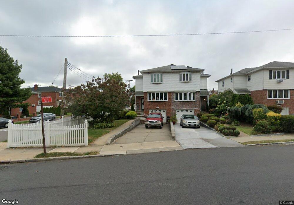 19920 Cross Island Pkwy, Whitestone, NY 11357 - photo 1