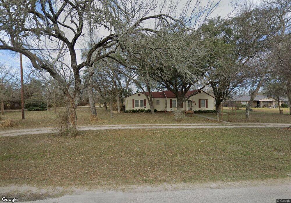 2193 Old Houston Hwy, Beeville, TX 78102 - photo 1