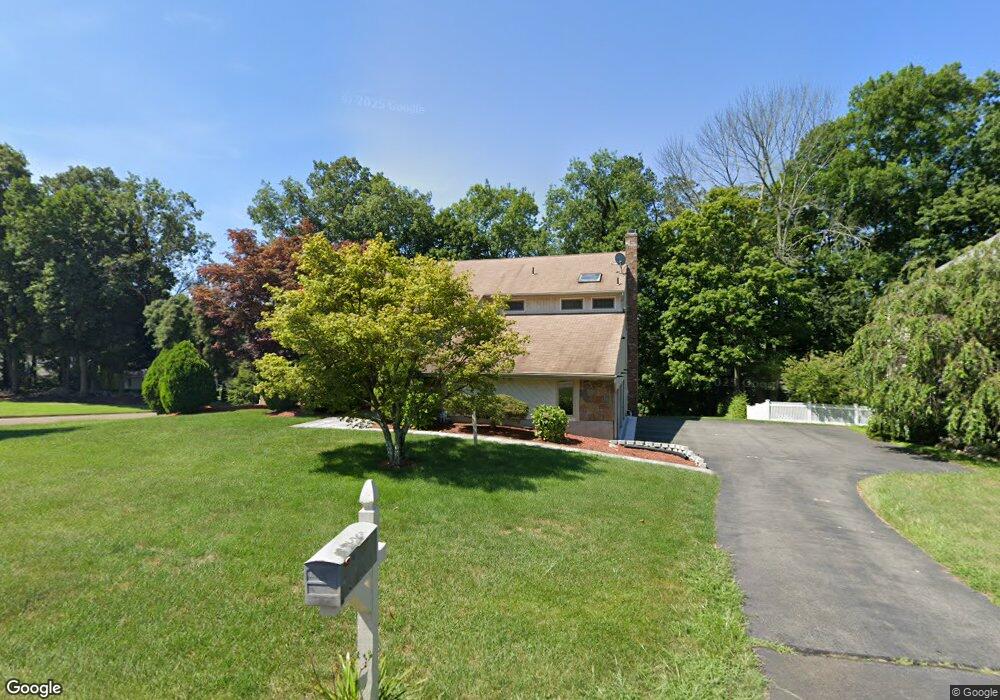 10 Lomartra Ln, Branford, CT 06405 - photo 1