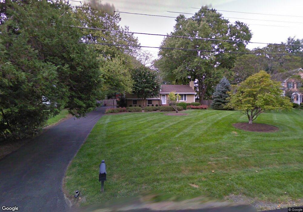 2115 Reynolds St, Falls Church, VA 22043 - photo 1