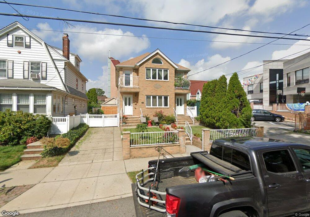 42-20 167th St, Flushing, NY 11358 - photo 1