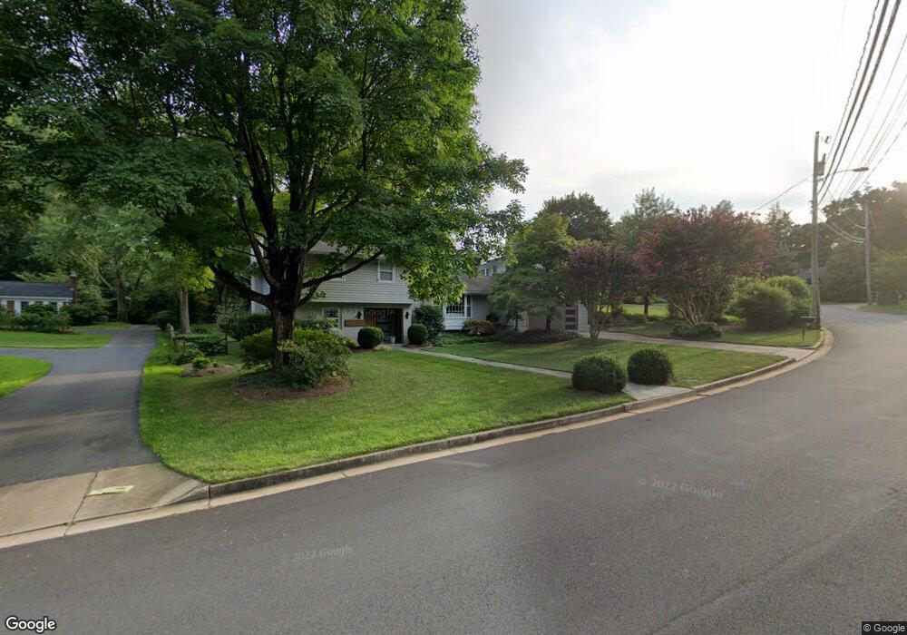 5841 Upton St, McLean, VA 22101 - photo 1