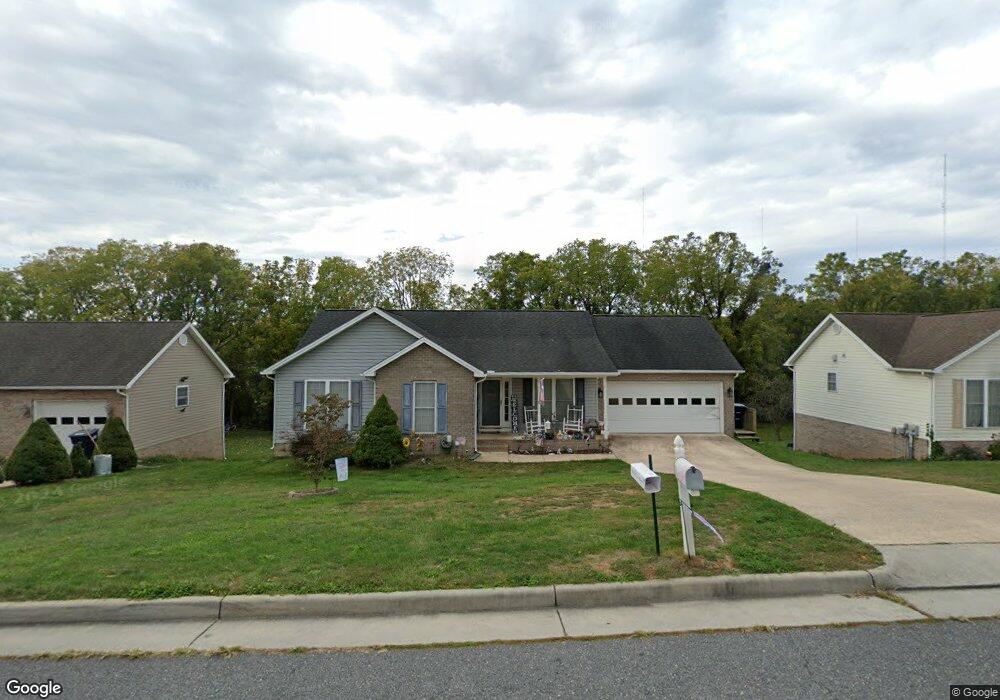 1775 Parklawn Dr, Harrisonburg, VA 22801 - photo 1