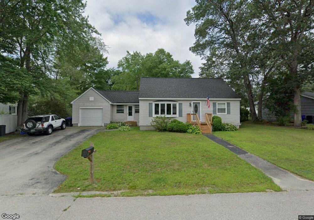 9 Chatham St, Hudson, NH 03051 - photo 1