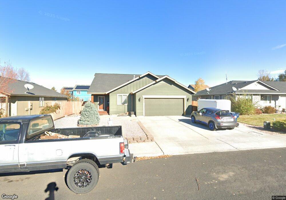 2813 SW Peridot Ave, Redmond, OR 97756 - photo 1