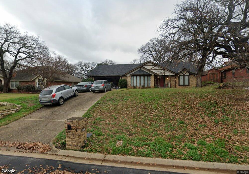 408 Heather Ln, Hurst, TX 76054 - photo 1